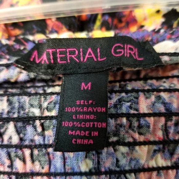 Floral Patterned Romper Cuffed Material Girl M - Picture 6 of 6